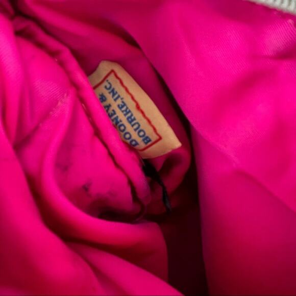 Vintage Dooney and Bourke canvas scribble letter pattern crossbody  pink lining - Picture 3 of 16